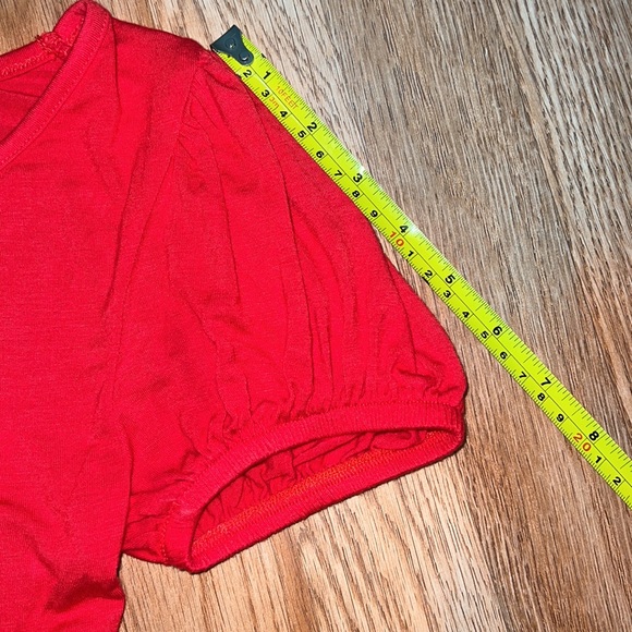 Red Elastic Crop Top - Picture 4 of 8